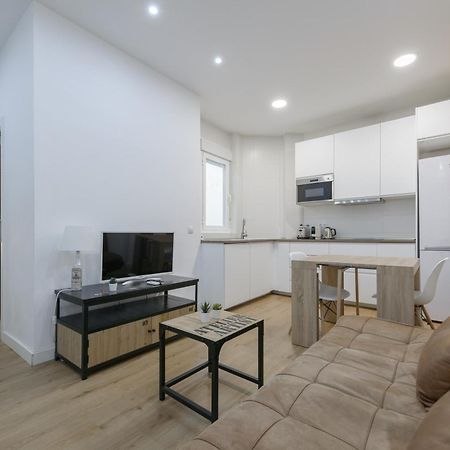 Avila Calle, Precioso Estudio En Santiago Bernabeu-Estrecho En Segundo Piso Sin Ascensor Apartman Madrid Kültér fotó