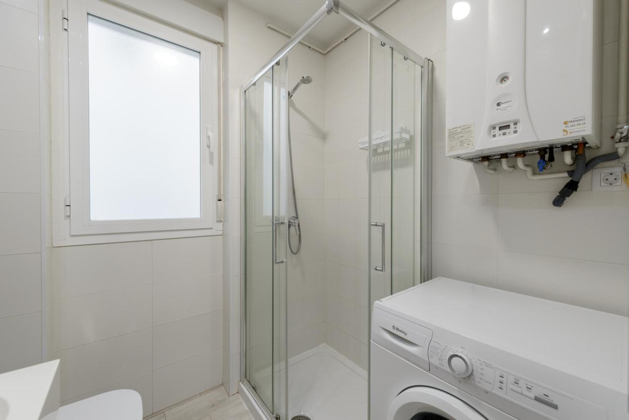 Avila Calle, Precioso Estudio En Santiago Bernabeu-Estrecho En Segundo Piso Sin Ascensor Apartman Madrid Kültér fotó