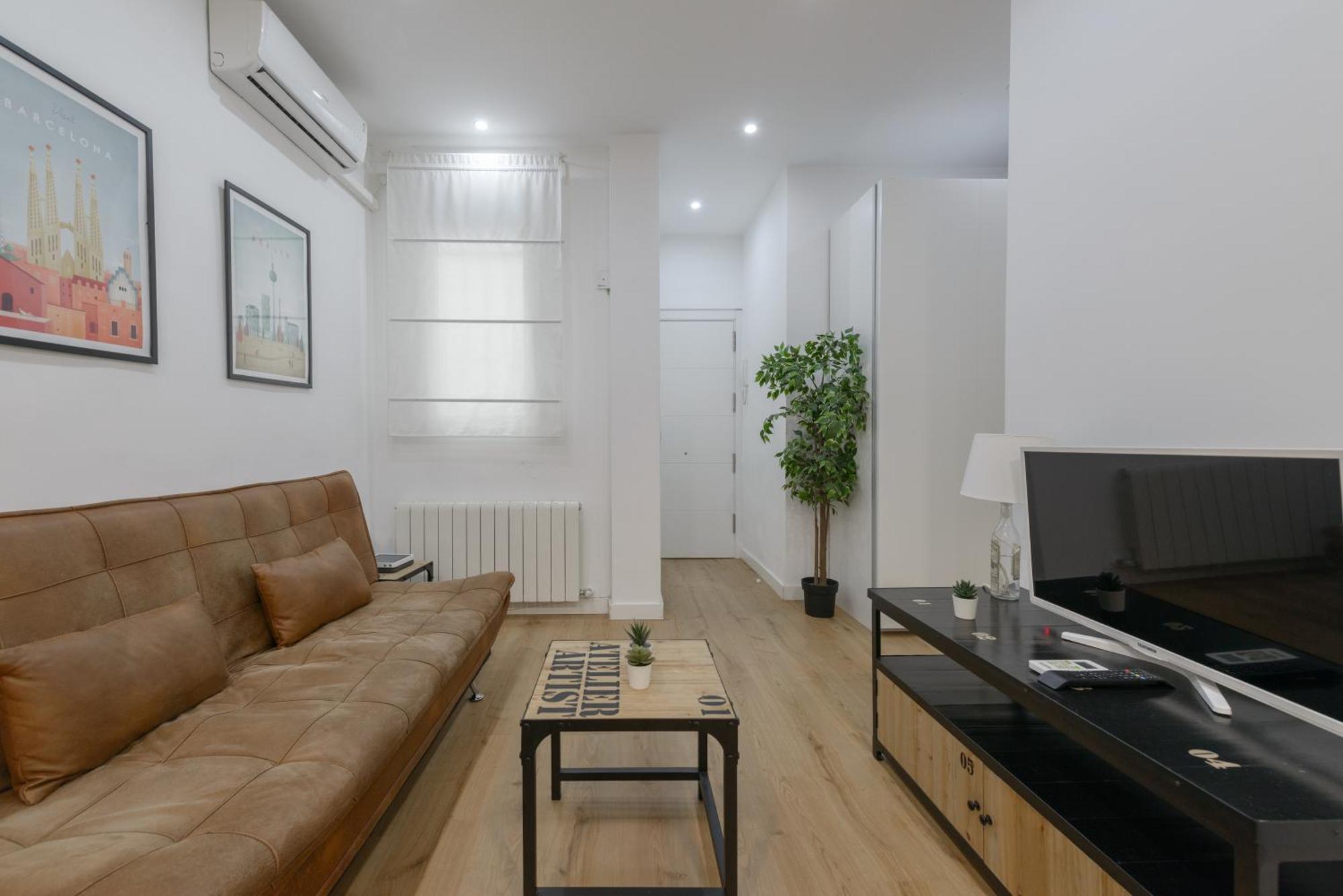 Avila Calle, Precioso Estudio En Santiago Bernabeu-Estrecho En Segundo Piso Sin Ascensor Apartman Madrid Kültér fotó