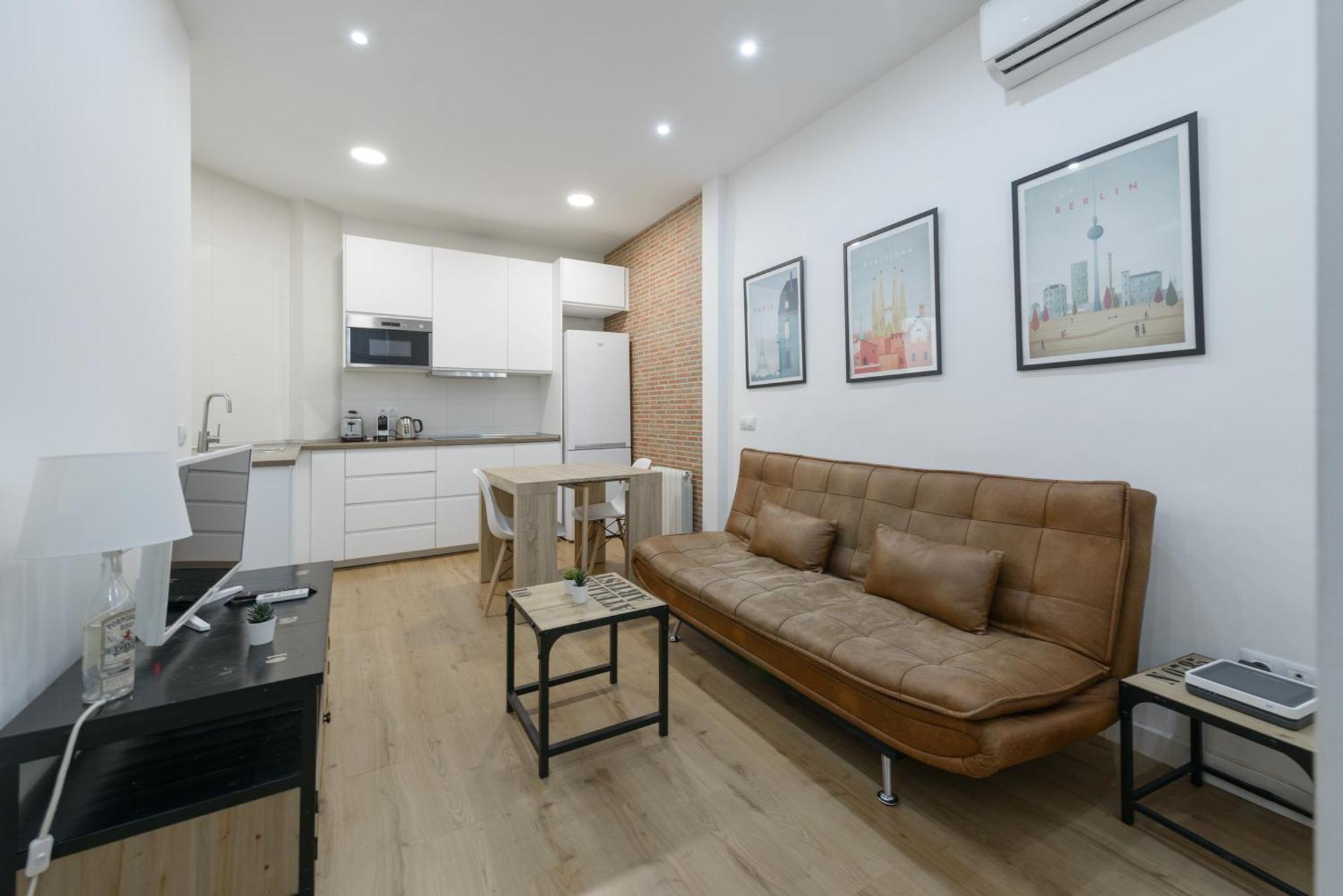 Avila Calle, Precioso Estudio En Santiago Bernabeu-Estrecho En Segundo Piso Sin Ascensor Apartman Madrid Kültér fotó